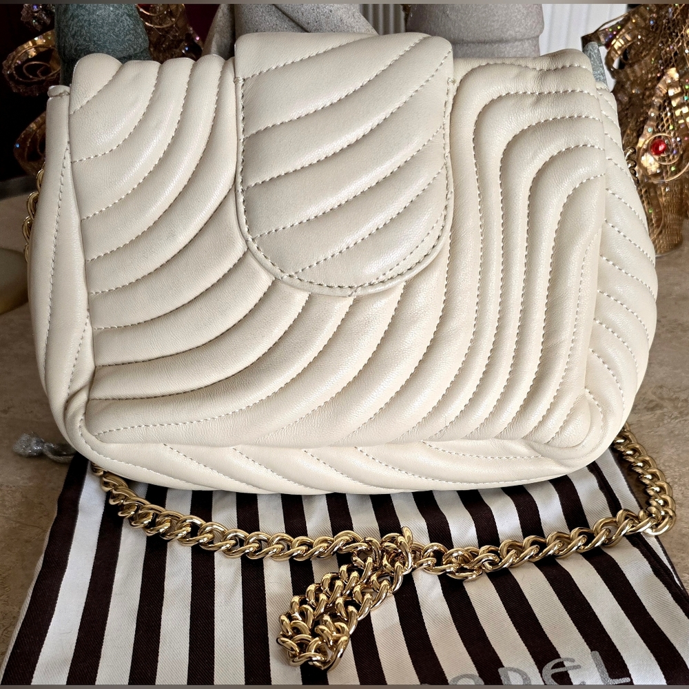 Henri Bendel Quilted Leather Convertible Gold Chain Shoulder Bag NWOT - Picture 6 of 13